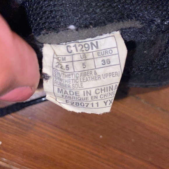 Size 5 Asics Wrestling/boxing shoes - Picture 4 of 4